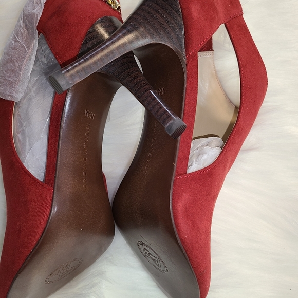 Adrienne Vittadini Heels - Picture 3 of 6